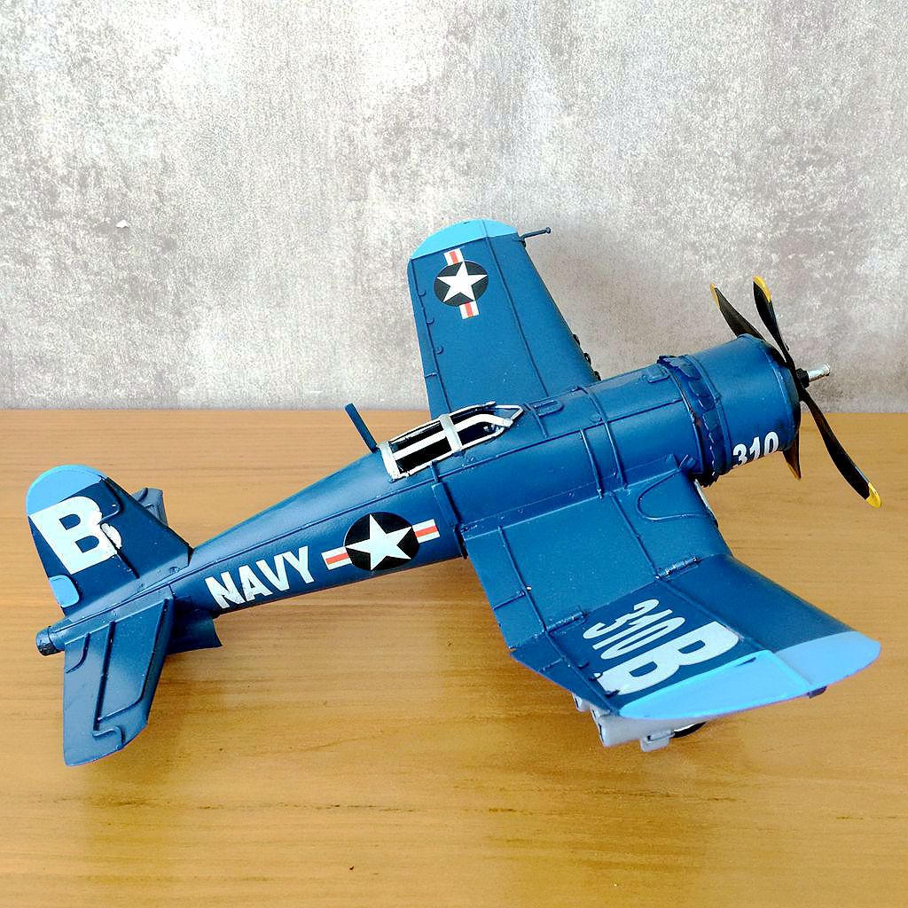 Modelo de avión de estaño de h - Vintage Collectible Tins reseña y precio