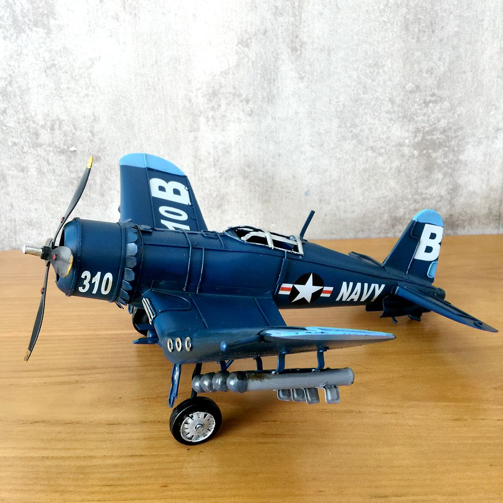 Modelo de avión de estaño de h - Vintage Collectible Tins reseña y precio